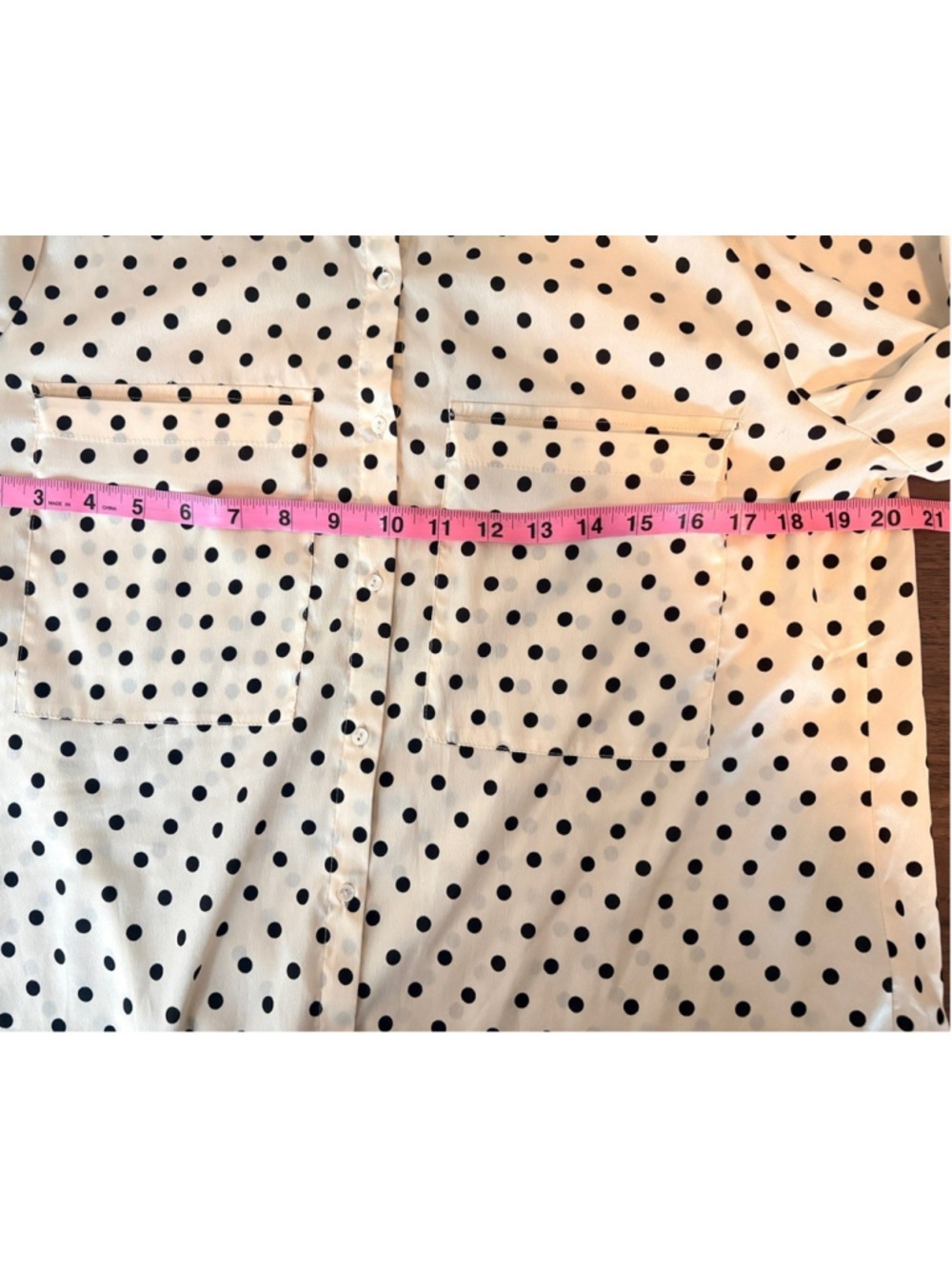 Kut from the Kloth Cream with Black polka dot collared button up long sleeve M - Picture 7 of 8